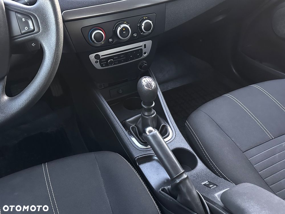 Renault Fluence 1.5 dCi Life EU6 - 21