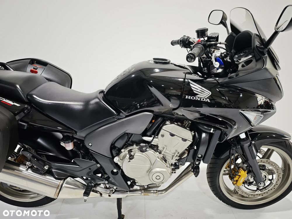 Honda CBF - 11