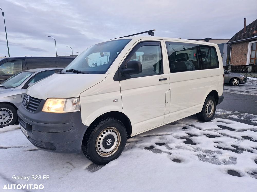 Volkswagen Transporter Caravelle Kurz DPF Comfortline - 1