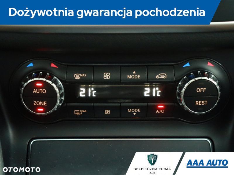 Mercedes-Benz CLA - 11