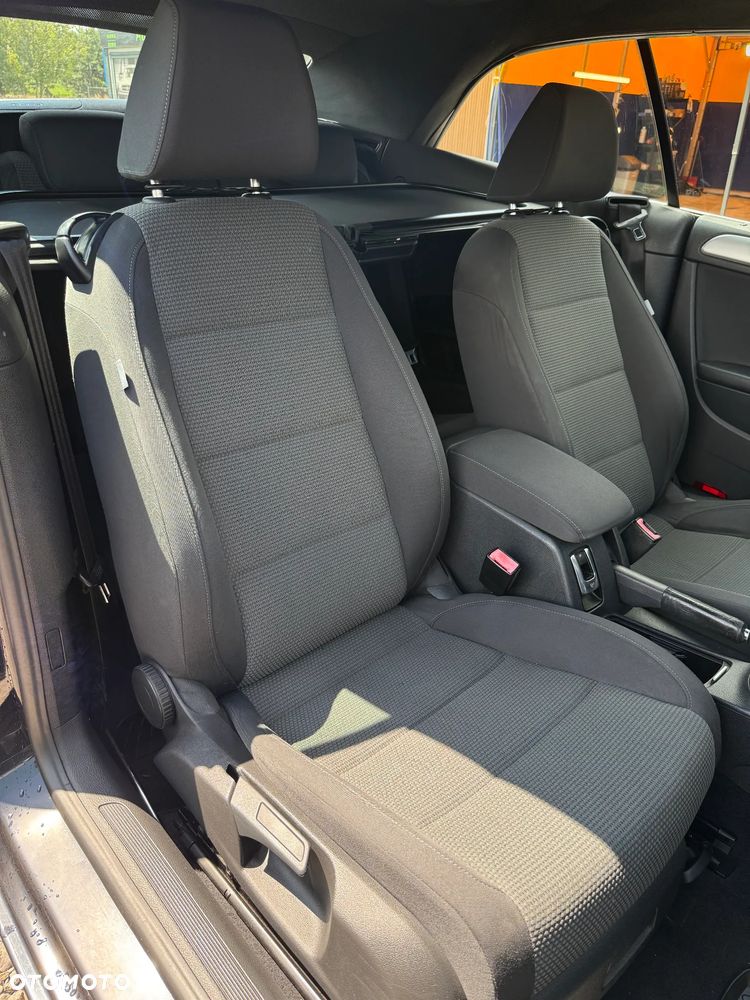 Volkswagen Golf Cabrio - 24