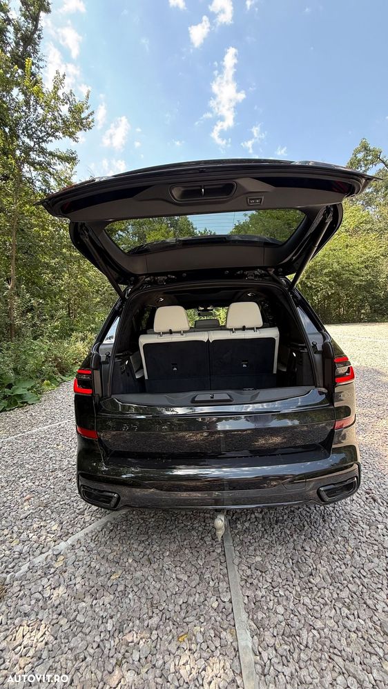BMW X7 xDrive40i AT MHEV - 11