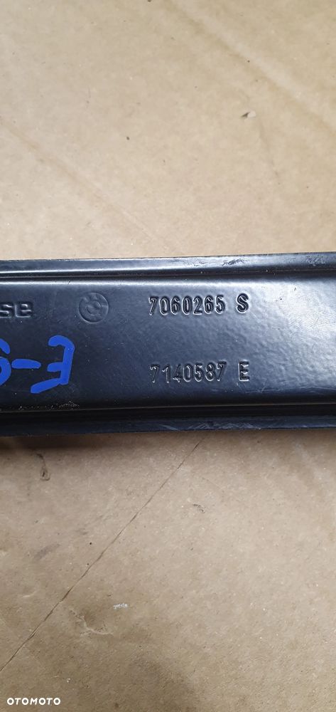 Mechanizm podnośnik szyby lewy przód BMW  E90 6927027 - 6