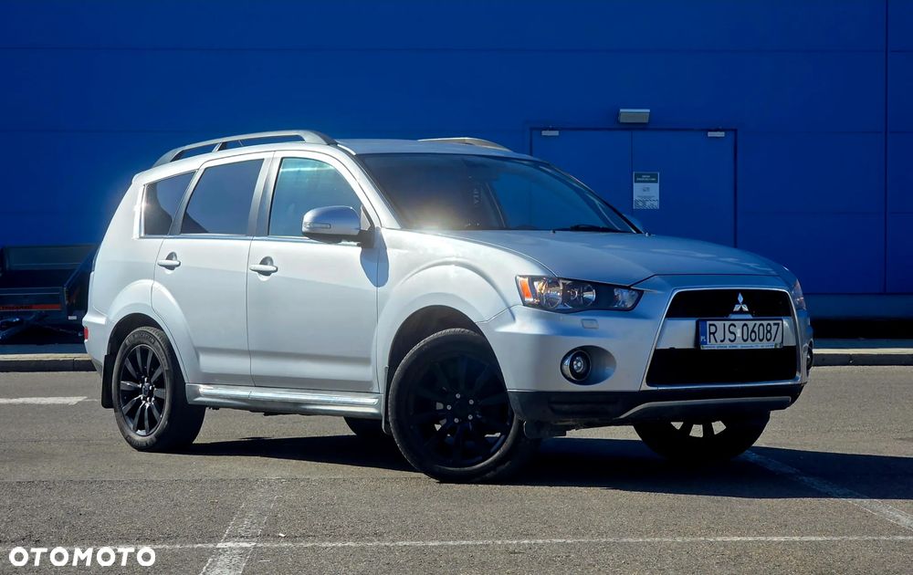 Mitsubishi Outlander - 4