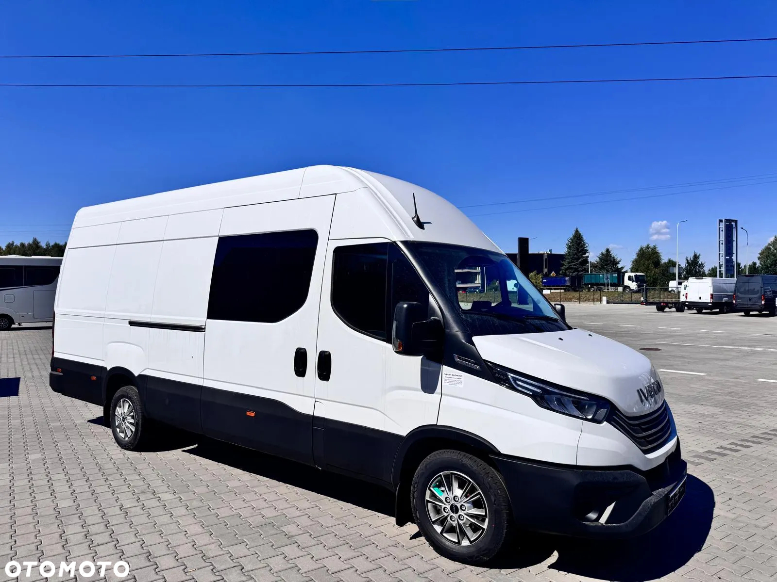 Iveco Daily 35S18HA8V - L4H3 - 7 osobowy - Bogate wyposażenie! - 3