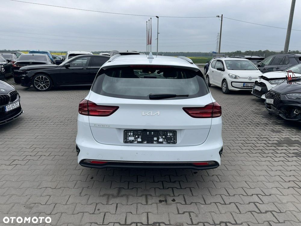 Kia Ceed 1.5 T-GDI DCT7 OPF Spirit - 8