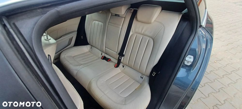 Mercedes-Benz CLS 350 CDI DPF BlueEFFICIENCY 7G-T - 27