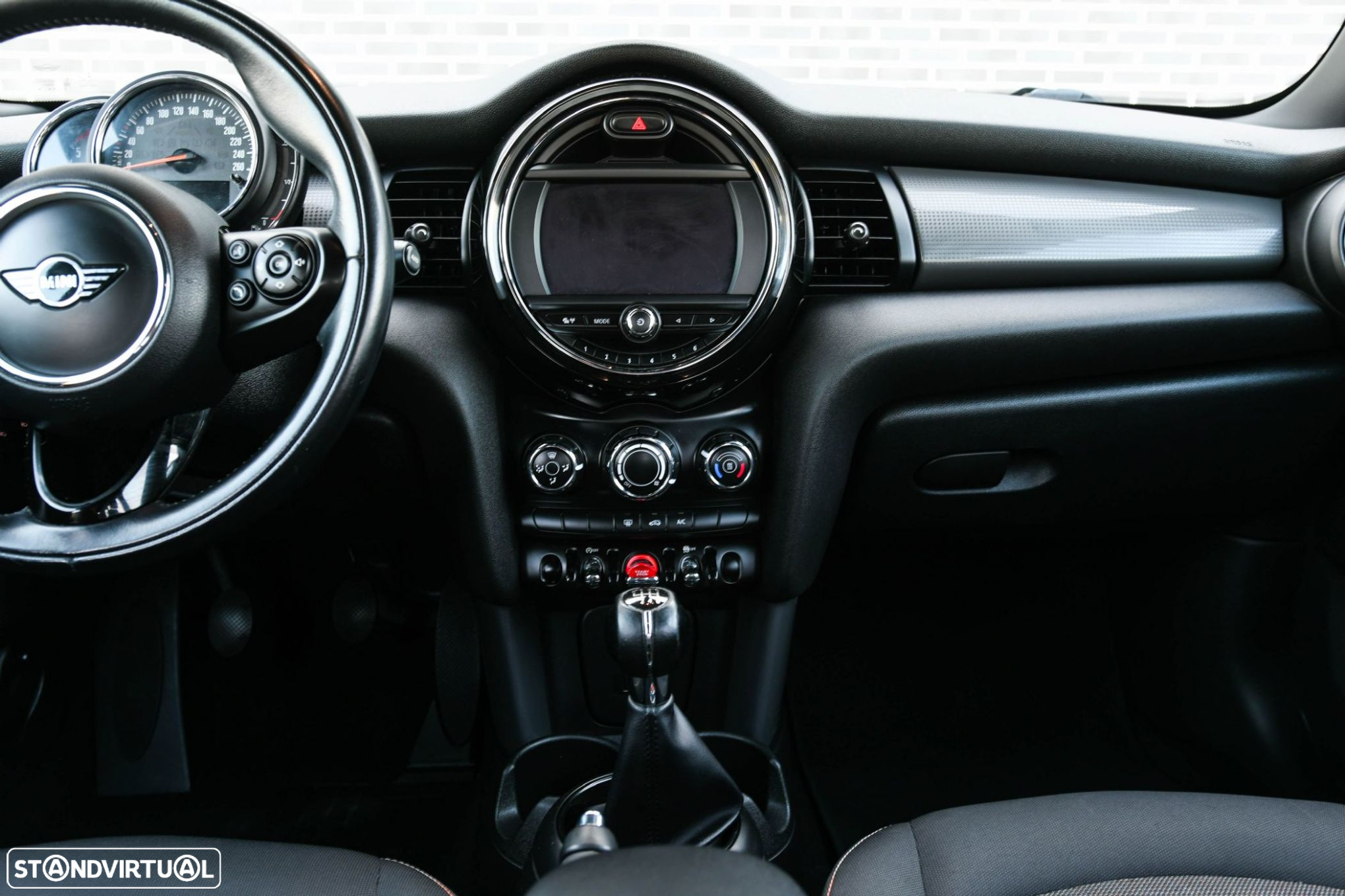 MINI 5 Portas Cooper D - 22