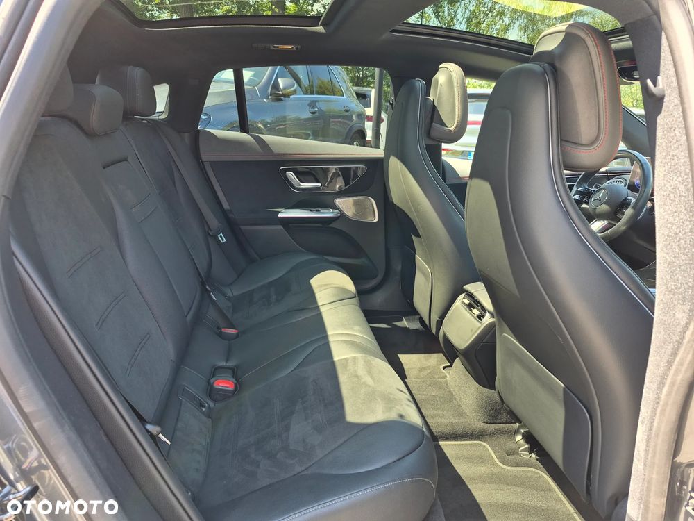 Mercedes-Benz EQE 350 89kWh 4-Matic AMG Line - 32