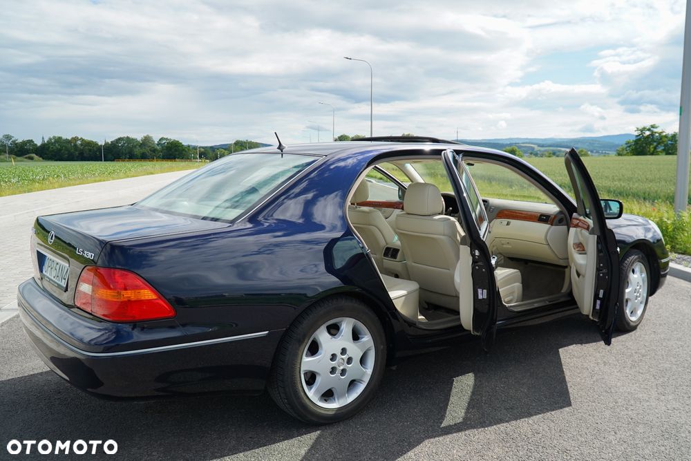 Lexus LS Standard - 9