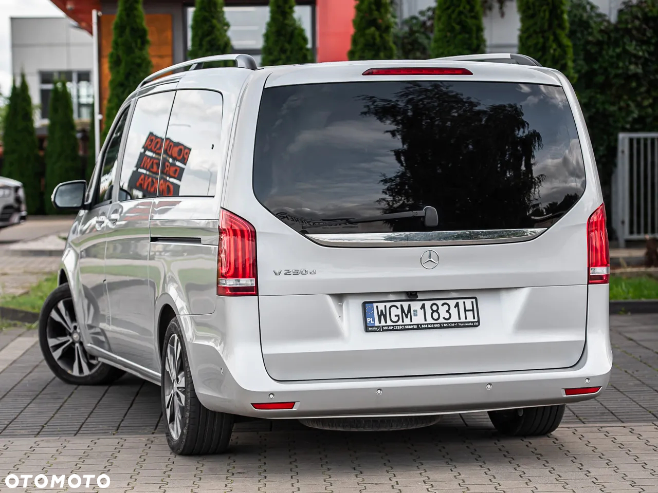 Mercedes-Benz Klasa V - 8