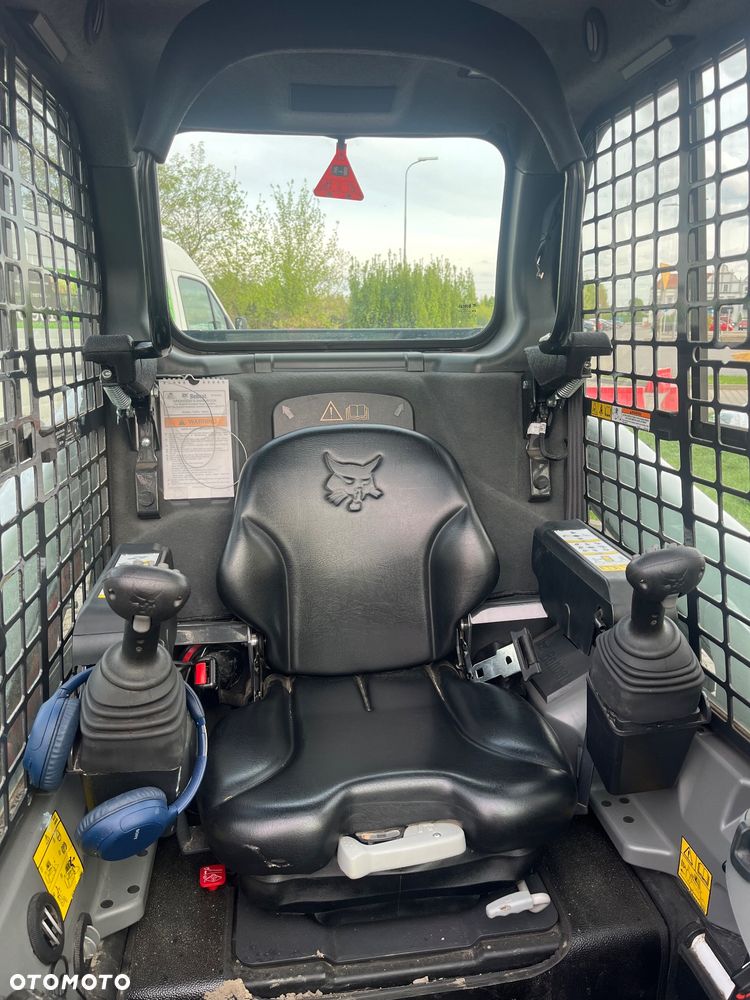 Bobcat T450 - 8