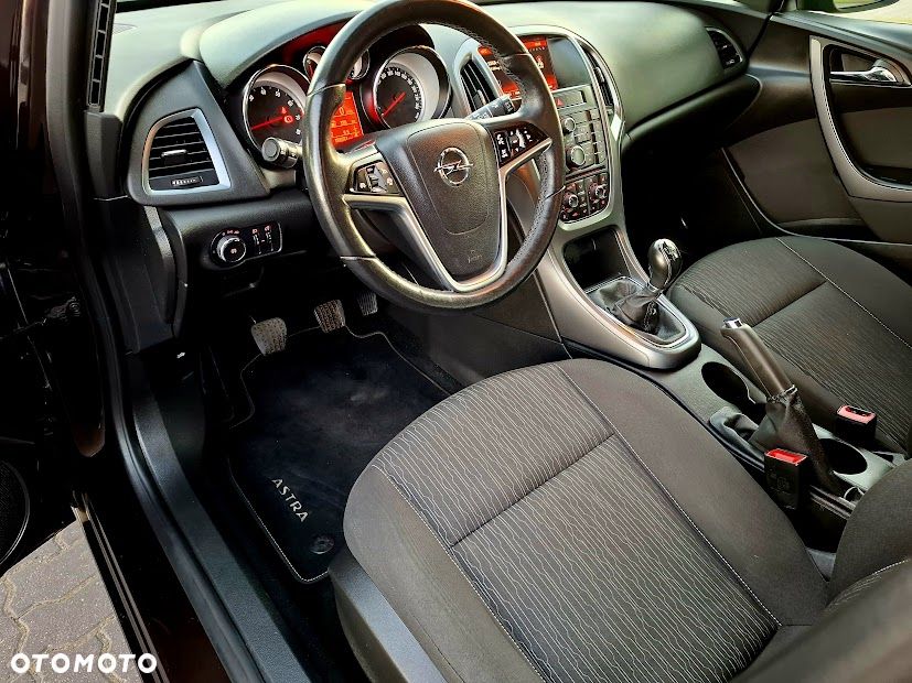 Opel Astra 1.4 T Cosmo - 14