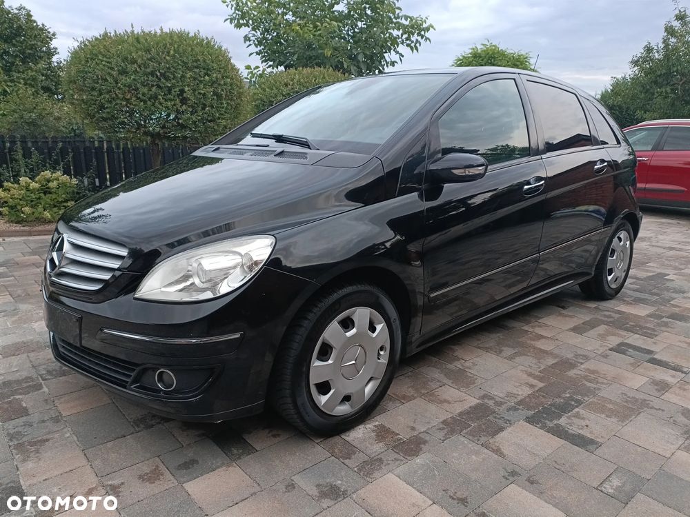 Mercedes-Benz Klasa B 180 CDI Autotronic - 27