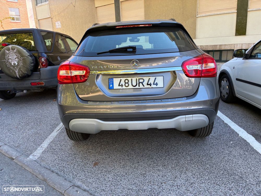 Mercedes-Benz GLA 180 d Style - 19