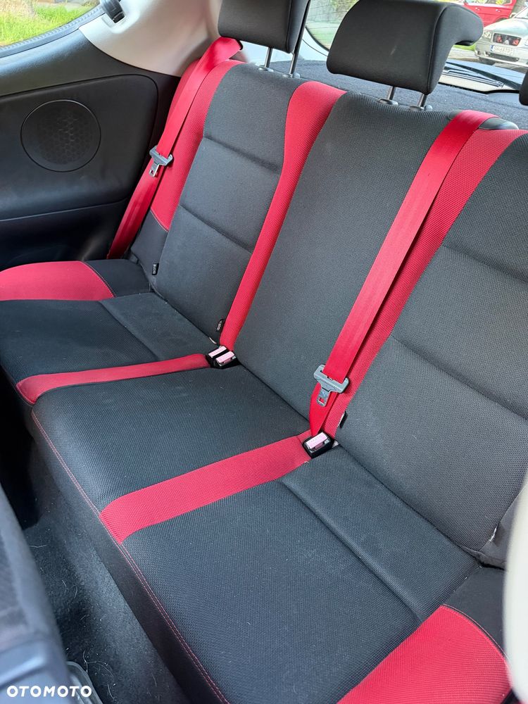 Peugeot 207 1.4 16V Trendy - 6