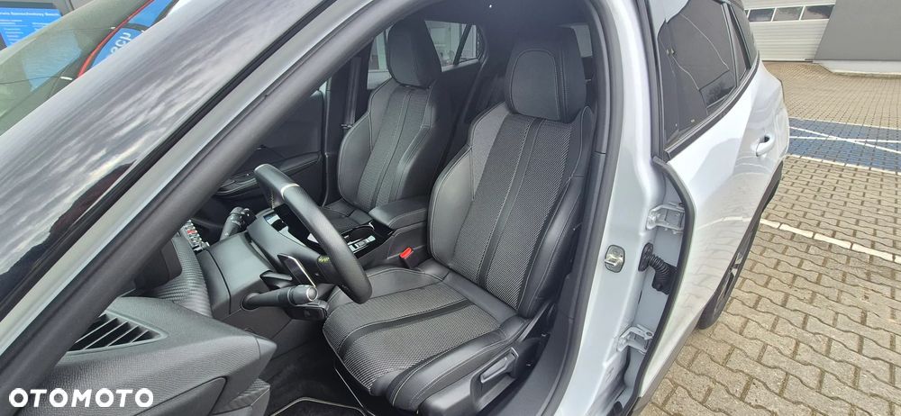 Peugeot 2008 PureTech 130 GT S&S EAT8 - 9