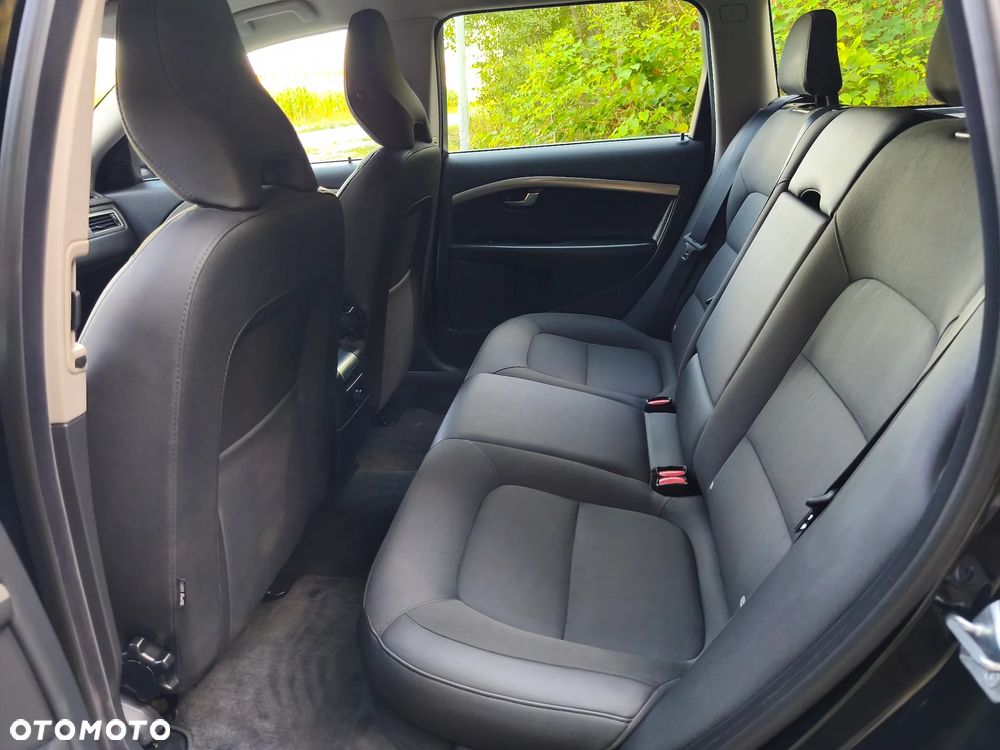Volvo V70 D3 Momentum - 18