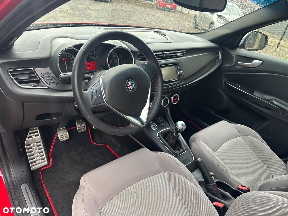 Alfa Romeo Giulietta 1.6 JTDM 16V - 23