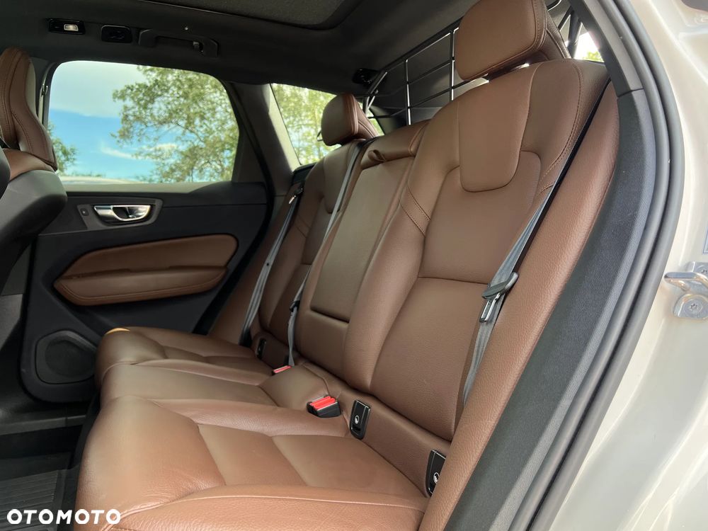 Volvo XC 60 - 29