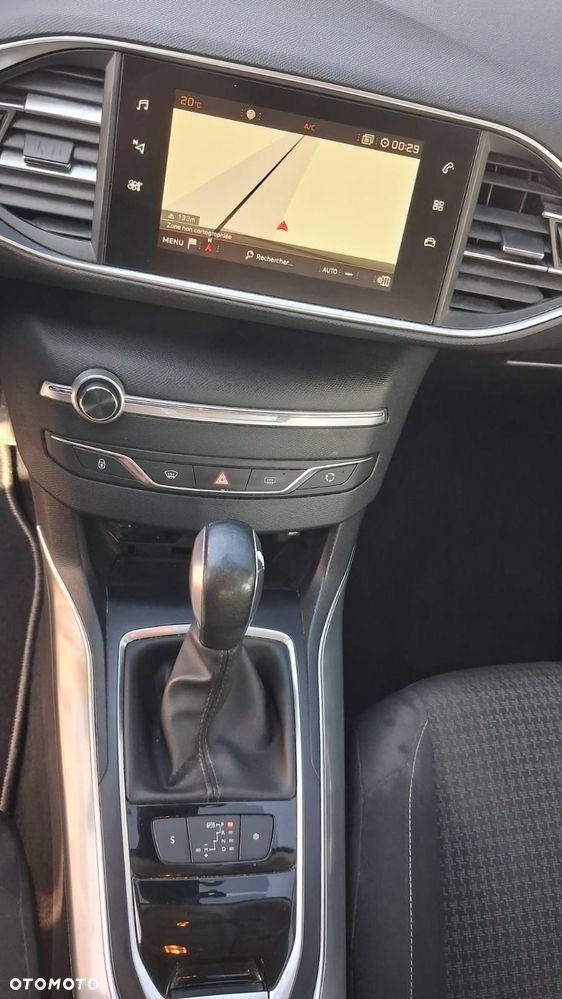 Peugeot 308 BlueHDi 130 EAT6 Stop & Start Active - 16