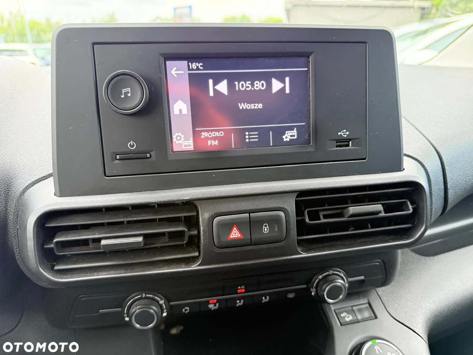 Citroën BERLINGO - 21
