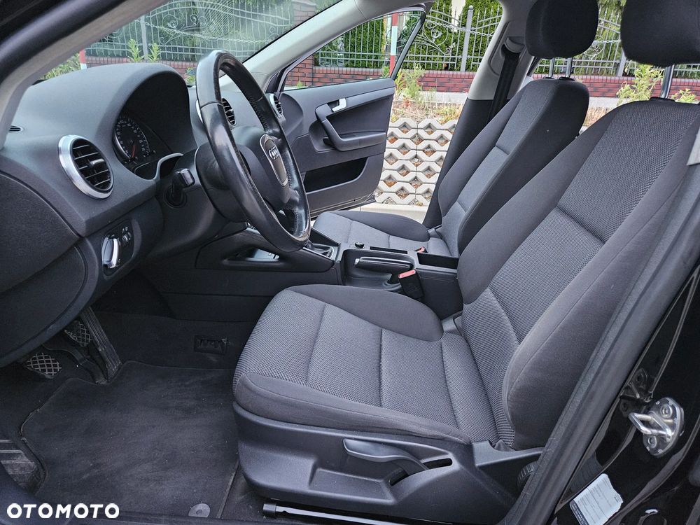 Audi A3 Sportback - 13