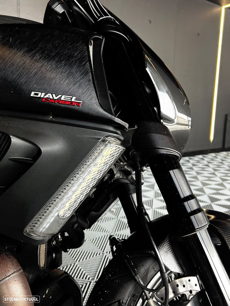 Ducati Diavel Carbon - 5