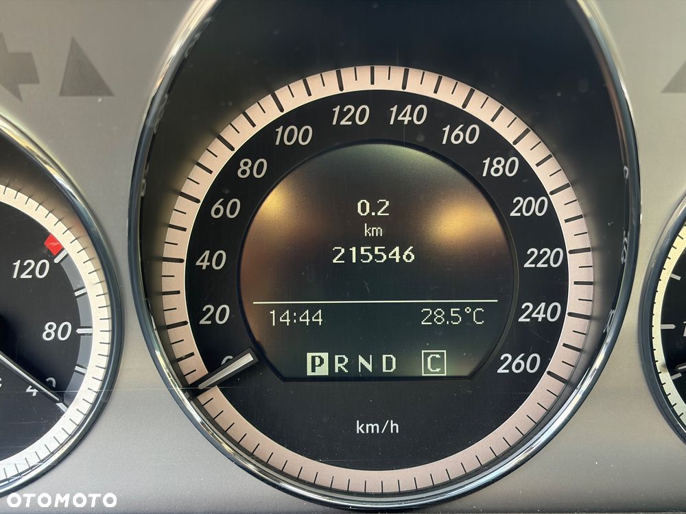 Mercedes-Benz Klasa C 350 CDI BlueEff Avantgarde 4-Matic - 10