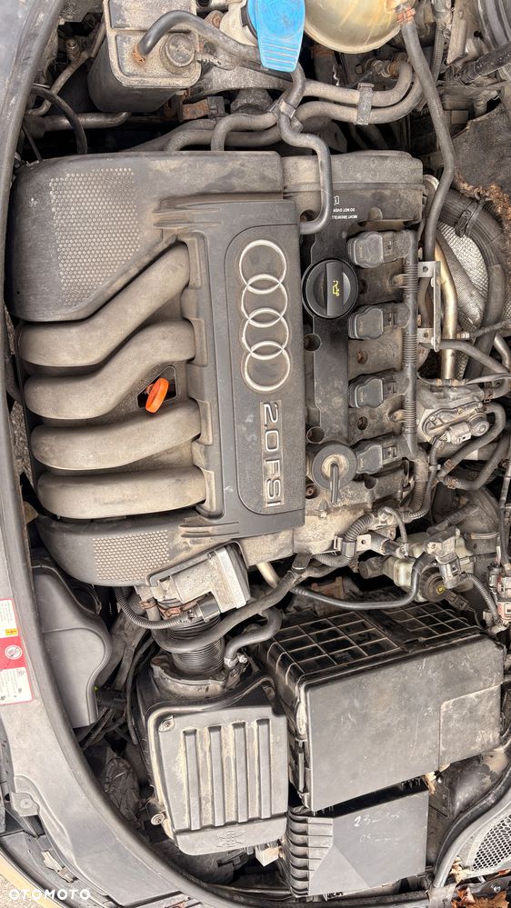 Audi A3 3-drzwiowe 2.0 FSI Ambition - 19