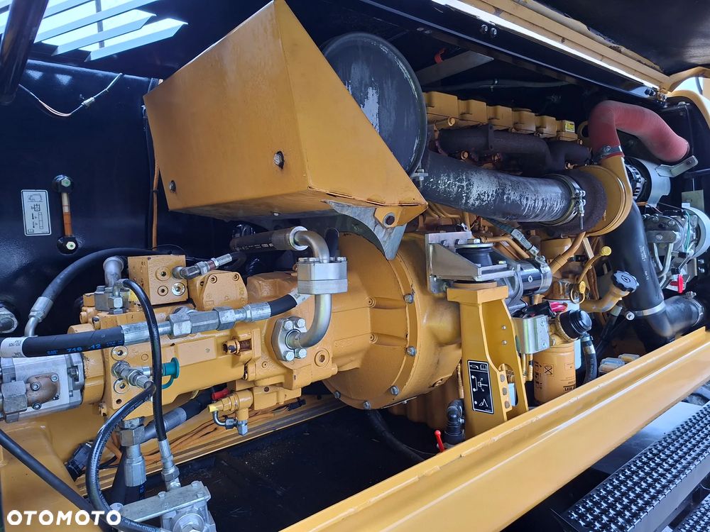 Caterpillar CAT M 318 D - 21