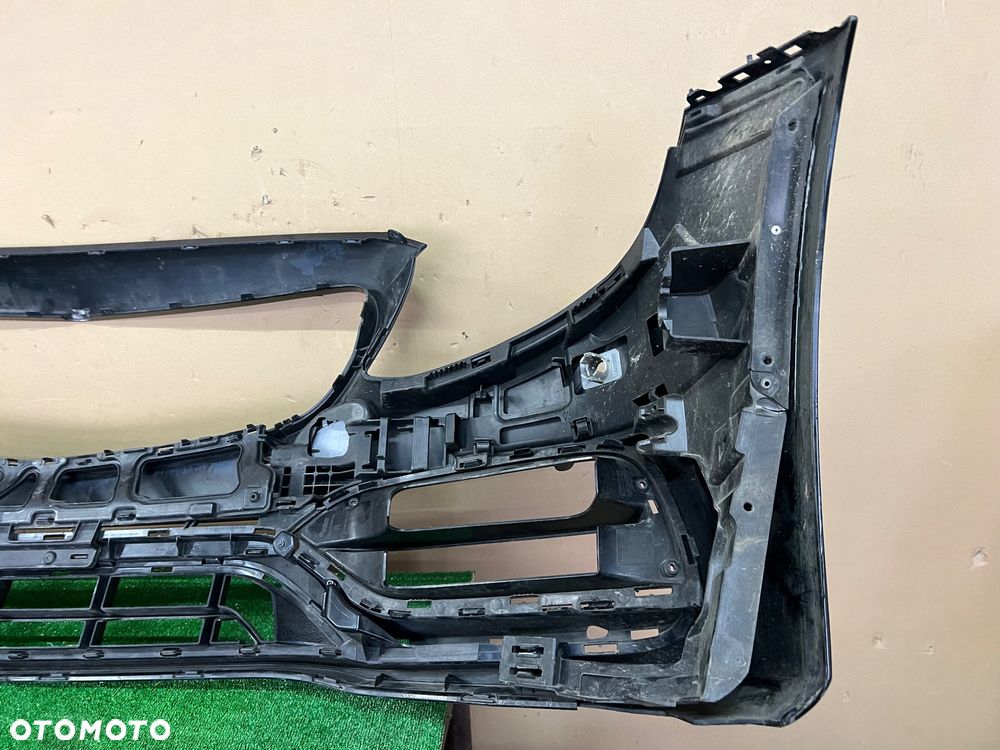 Zderzak Mercedes C Klasa 205 6,3 AMG - 8