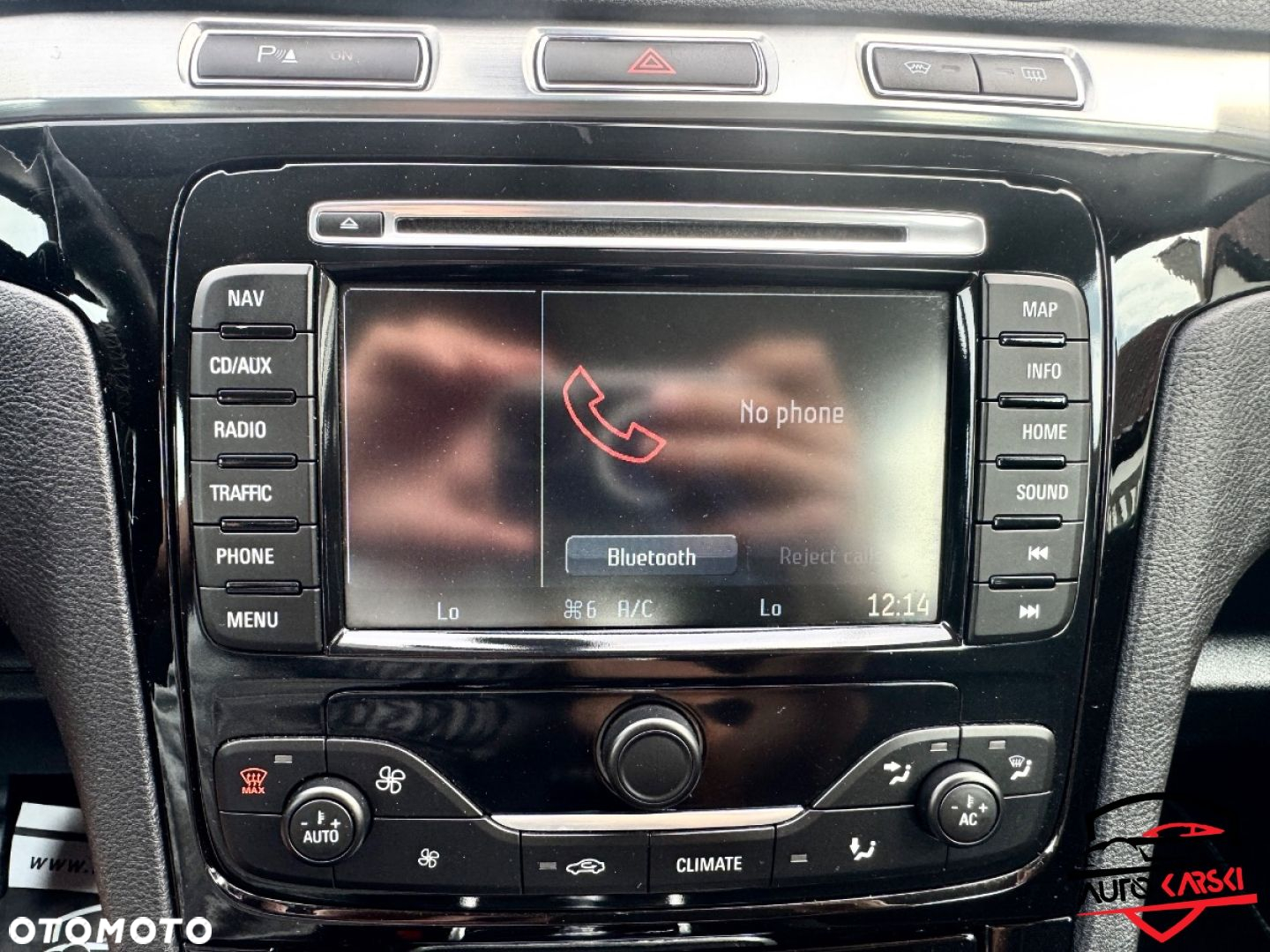 Ford S-Max - 11