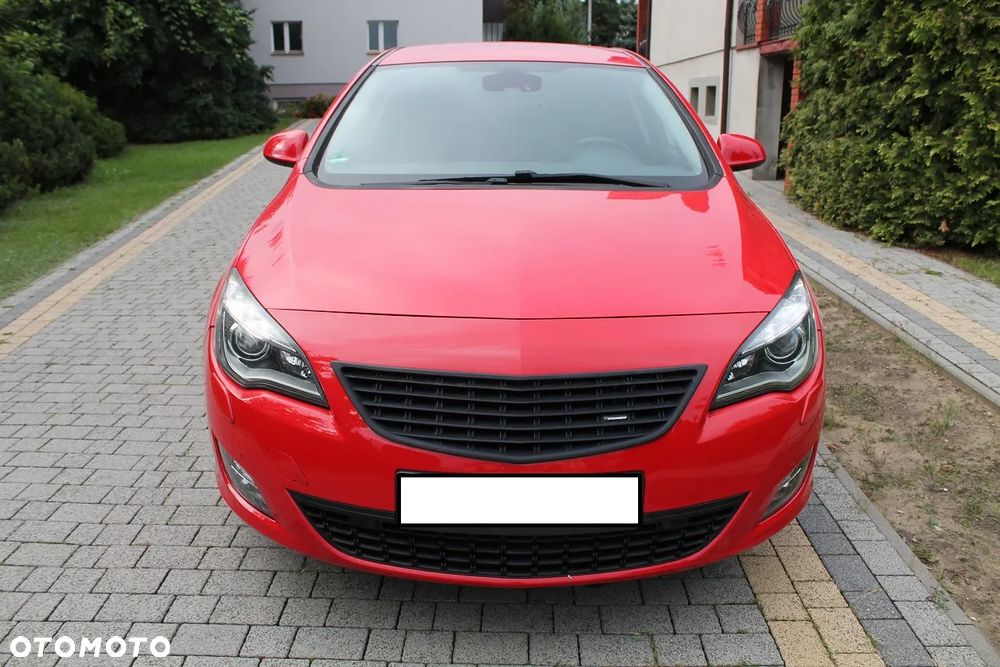 Opel Astra 1.6 Turbo Cosmo - 12