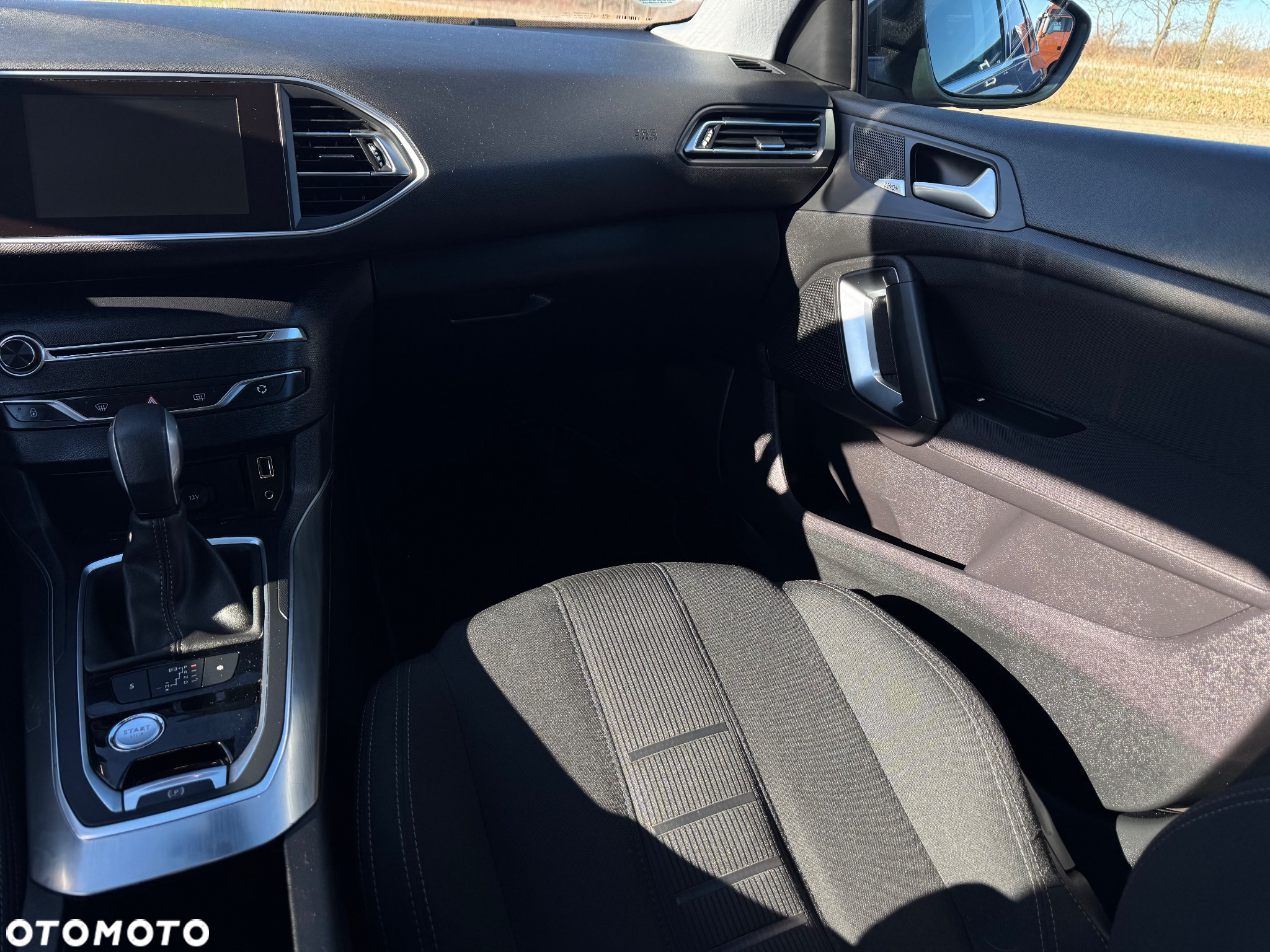 Peugeot 308 SW BlueHDi 150 EAT6 Stop & Start Business-Line - 11