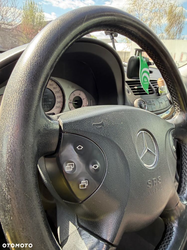 Mercedes-Benz Klasa E 220 CDI Automatik Avantgarde DPF - 33