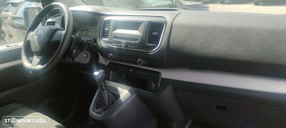Toyota Proace Verso 1.6 D-4D L2 1.2T Comfort 9L - 3