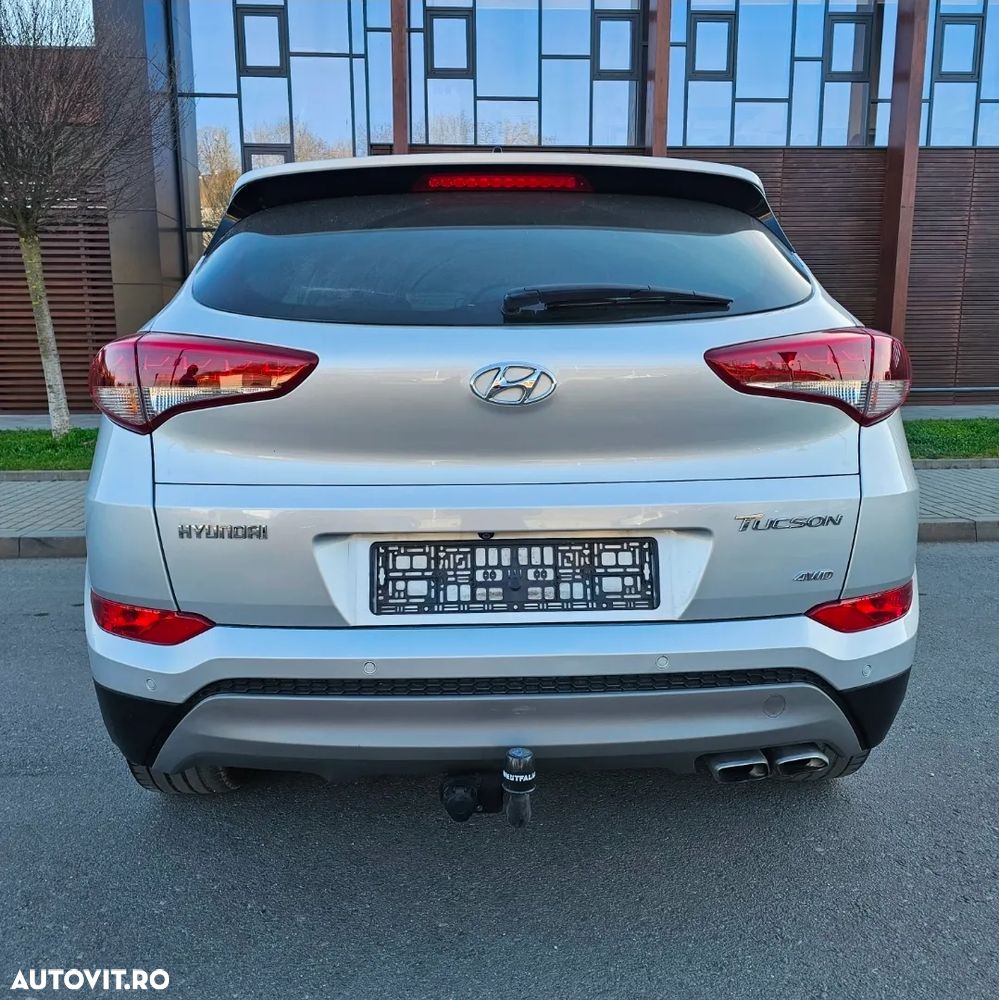 Hyundai Tucson 2.0 CRDI 4WD Automatik Advantage - 13