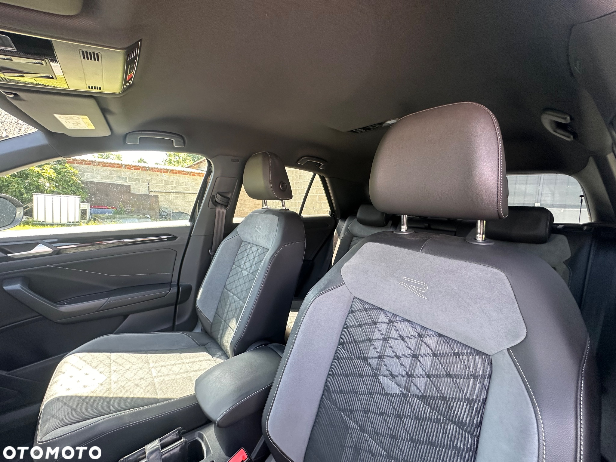Volkswagen T-Roc 1.5 TSI OPF DSG R-Line - 17