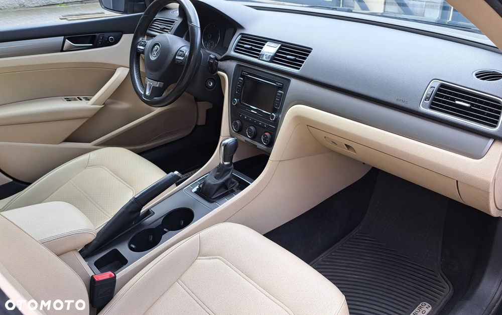 Volkswagen Passat 1.8 TSI Comfortline DSG - 5