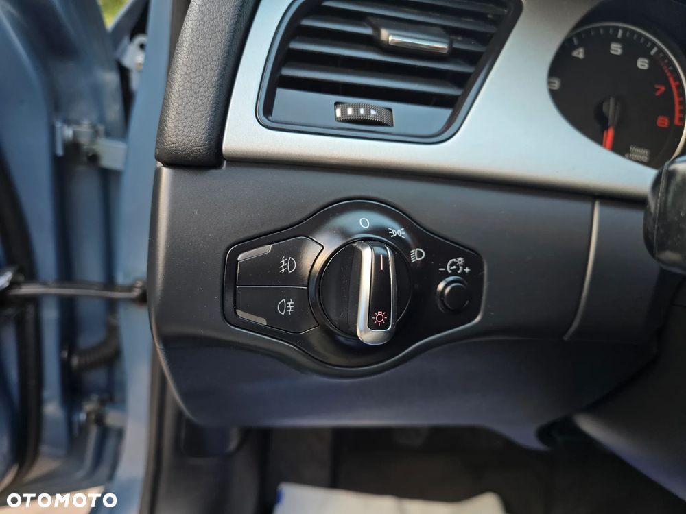 Audi A4 ver-1-8-tfsi-attraction - 30