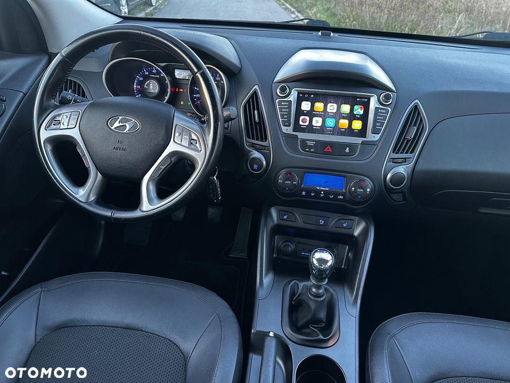Hyundai ix35 1.6 2WD Fifa World Cup Edition - 11