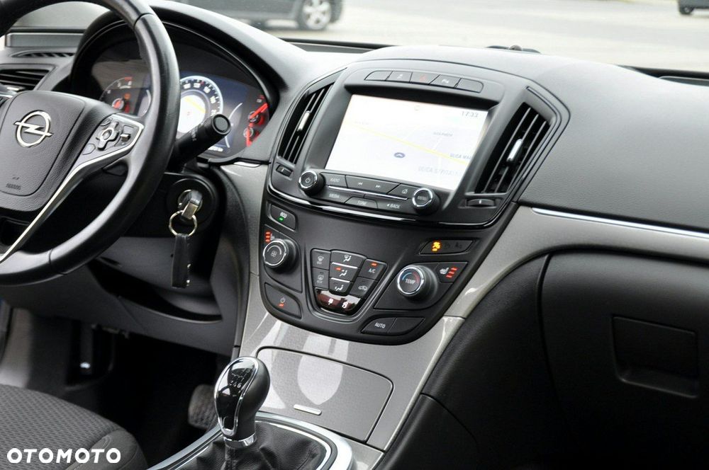 Opel Insignia - 26