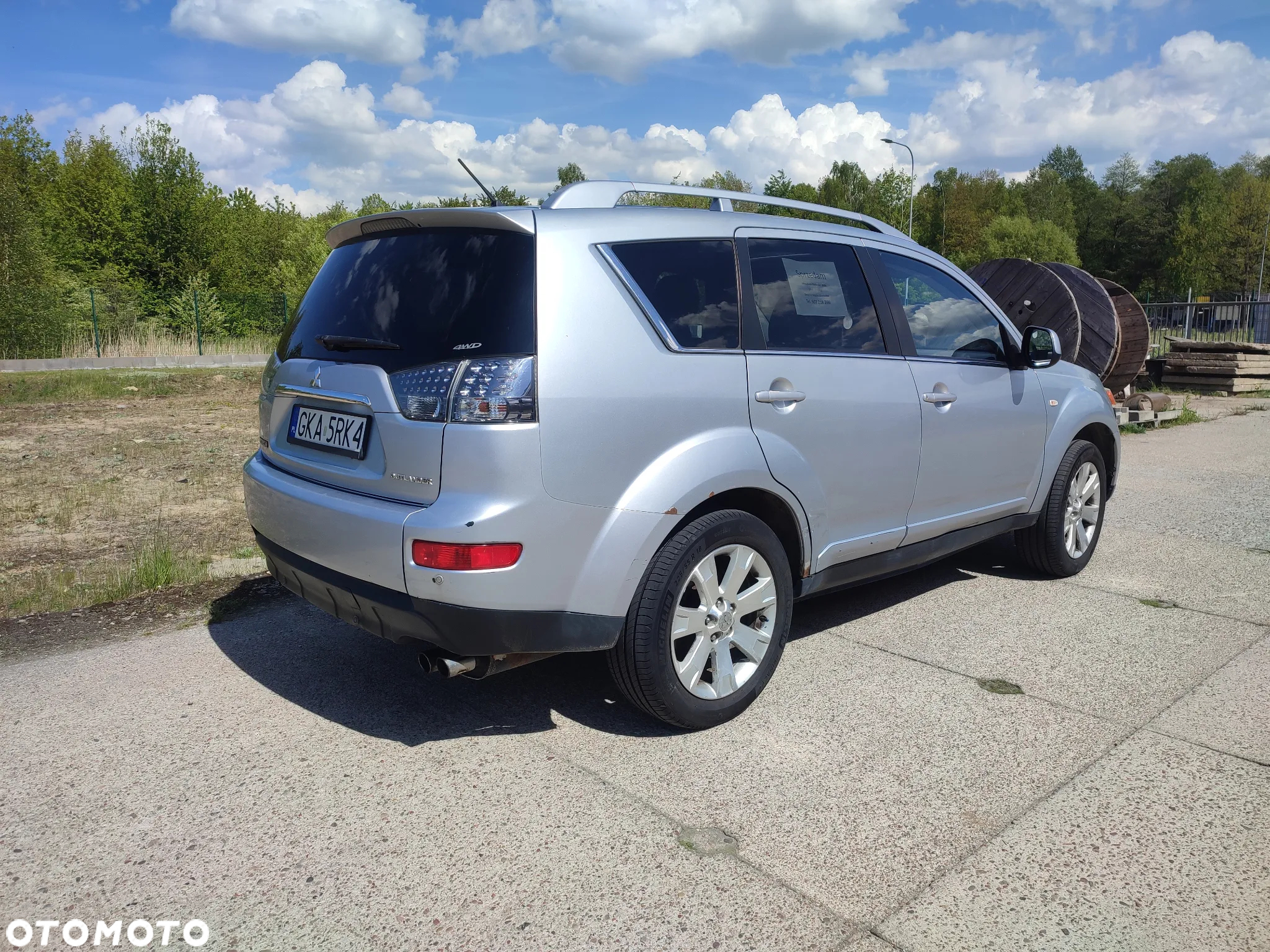 Mitsubishi Outlander - 4