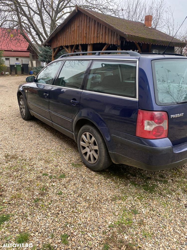 Volkswagen Passat - 4