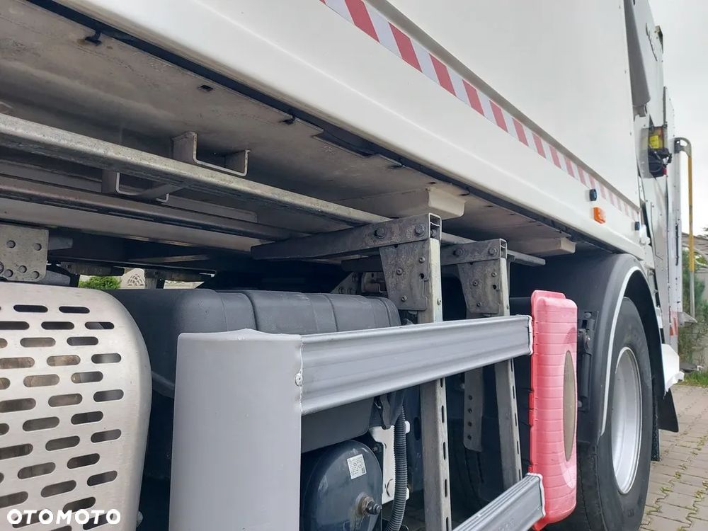Iveco Eurocargo ŚMIECIARKA Faun 13,5m3 - 27