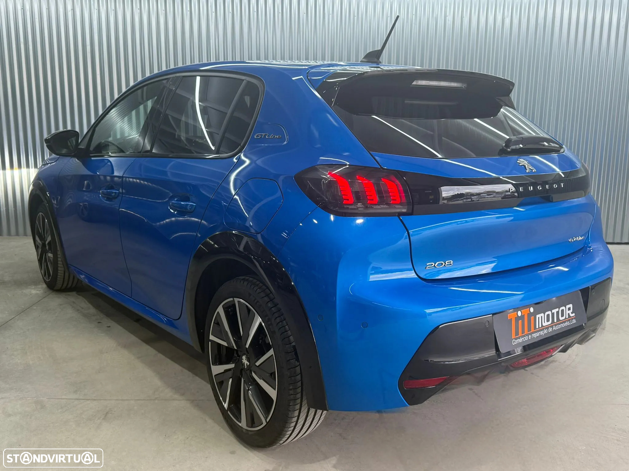 Peugeot 208 1.2 PureTech GT Line - 4