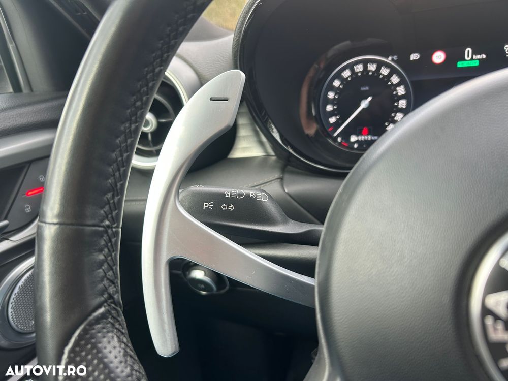 Alfa Romeo Tonale 1.5 FWD AT MHEV Veloce - 14