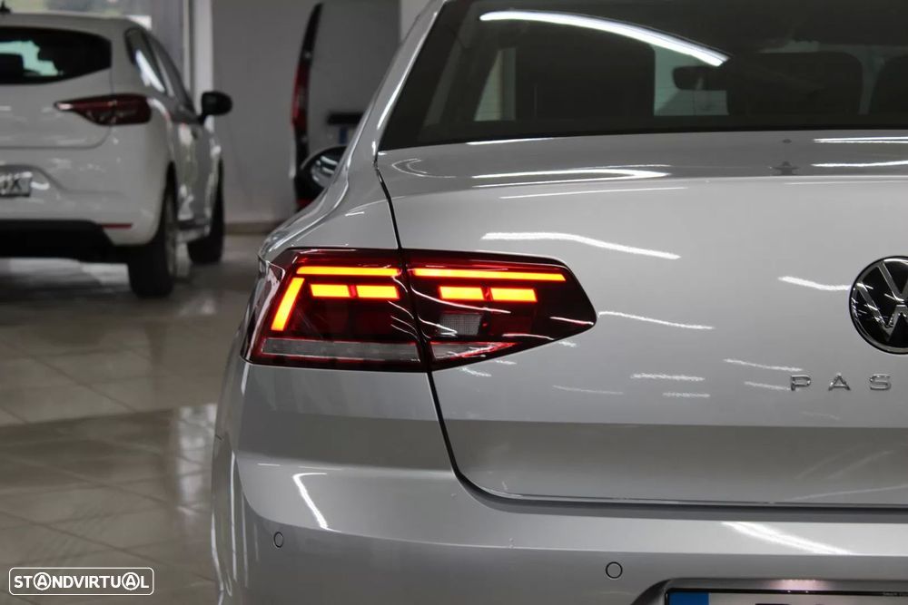 VW Passat 2.0 TDI Elegance - 7