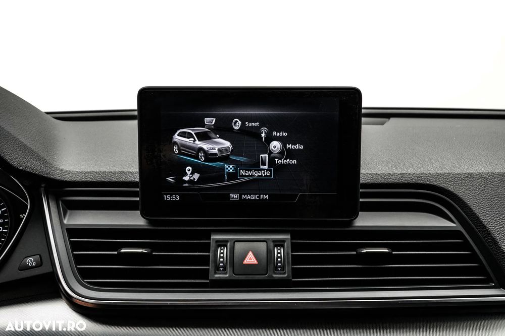 Audi Q5 2.0 40 TDI quattro S tronic Design - 21